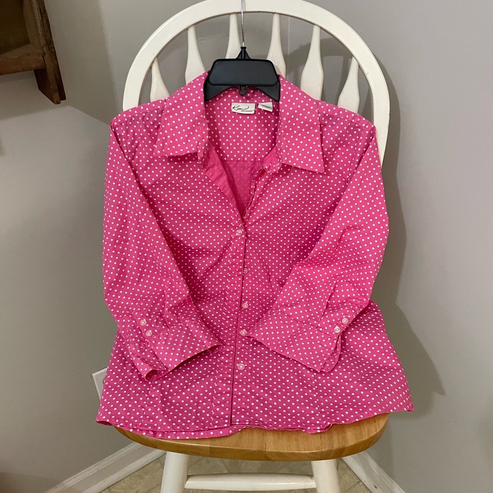 Kim Rogers Blouse 👚 Pink with white polka dots. Size Lg